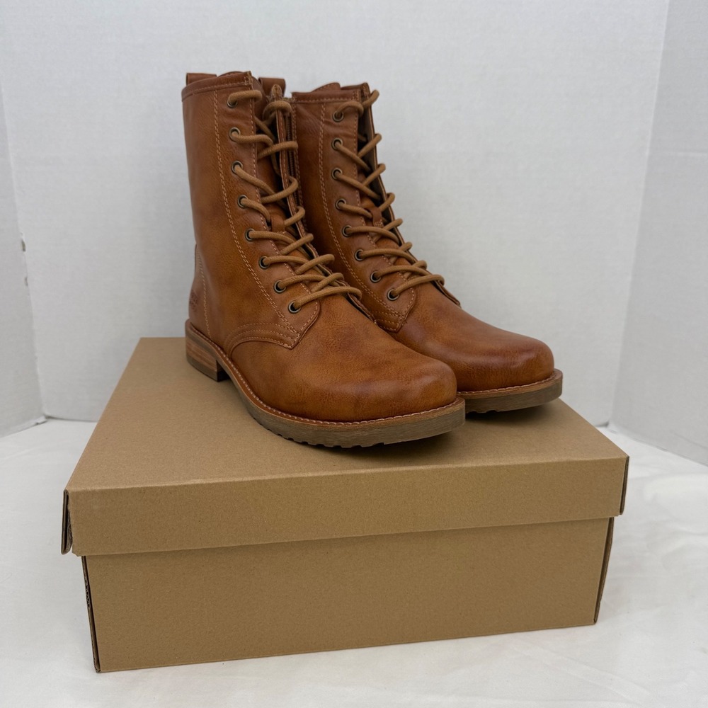 NIB Frye and Co Chesnee Combat Boots Caramel Brown Lace Up Zip 10M